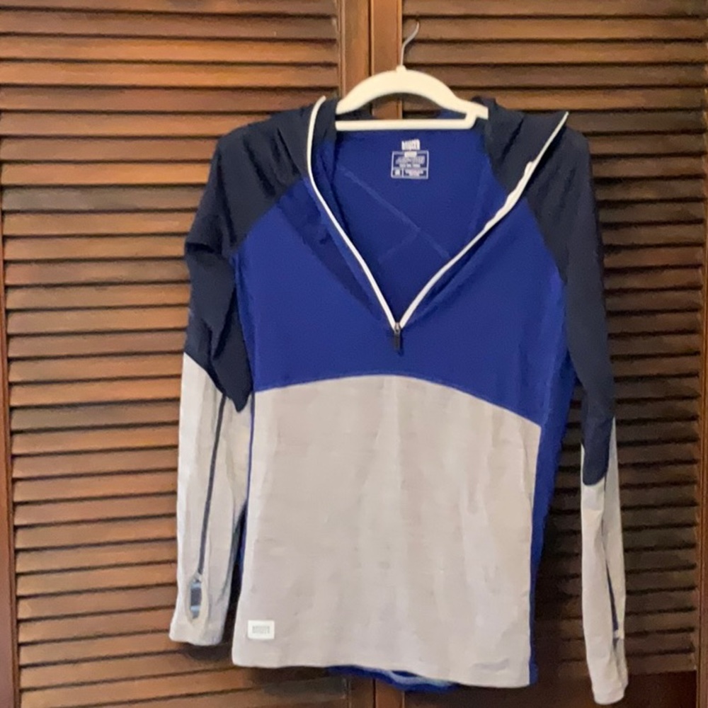 Mons Royale Bella Tech hooded shirt